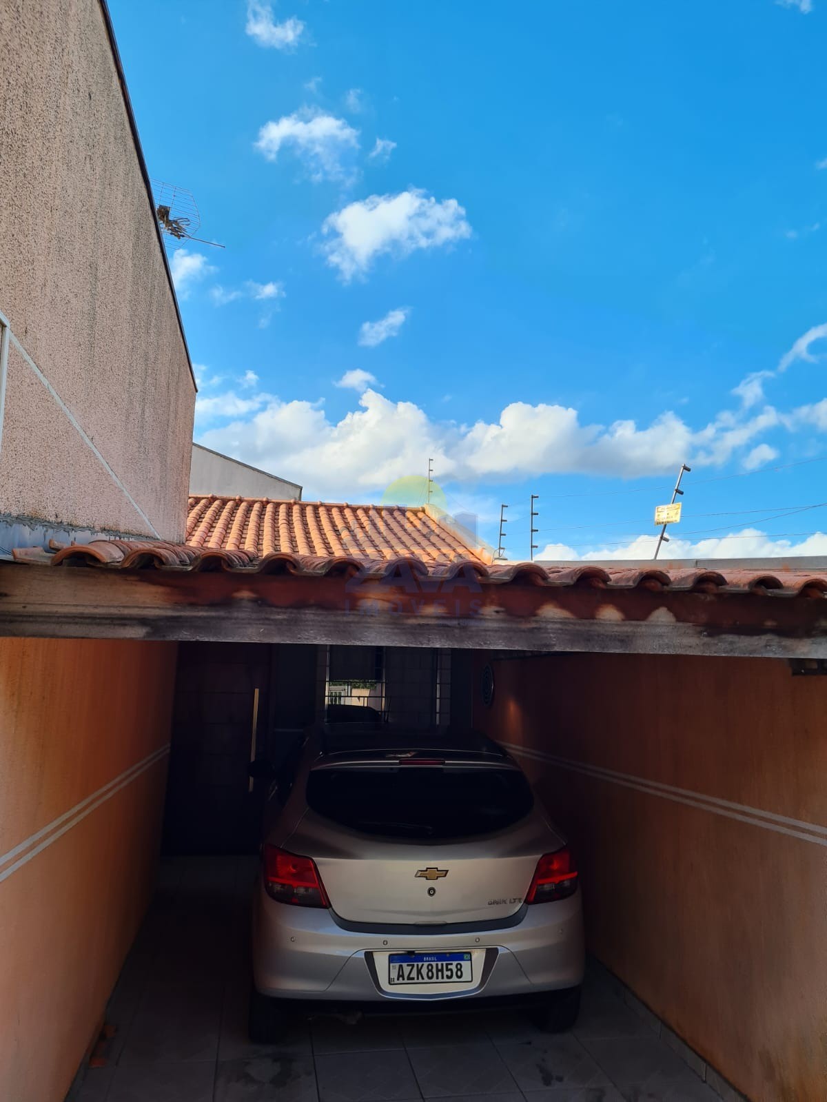 Casa à venda com 3 quartos, 60m² - Foto 2