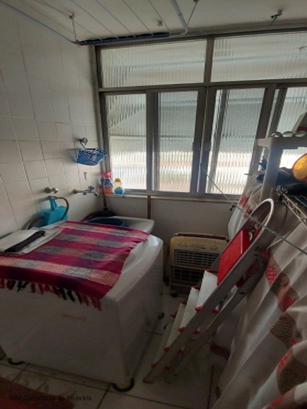 Apartamento à venda com 2 quartos, 61m² - Foto 14