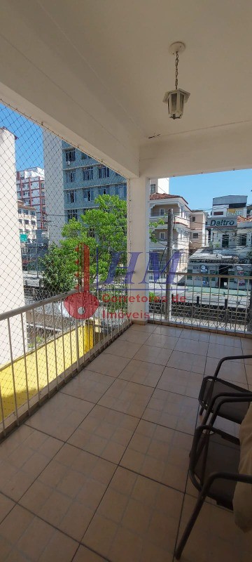 Apartamento à venda com 3 quartos, 122m² - Foto 2