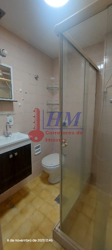 Apartamento para alugar com 2 quartos, 70m² - Foto 18