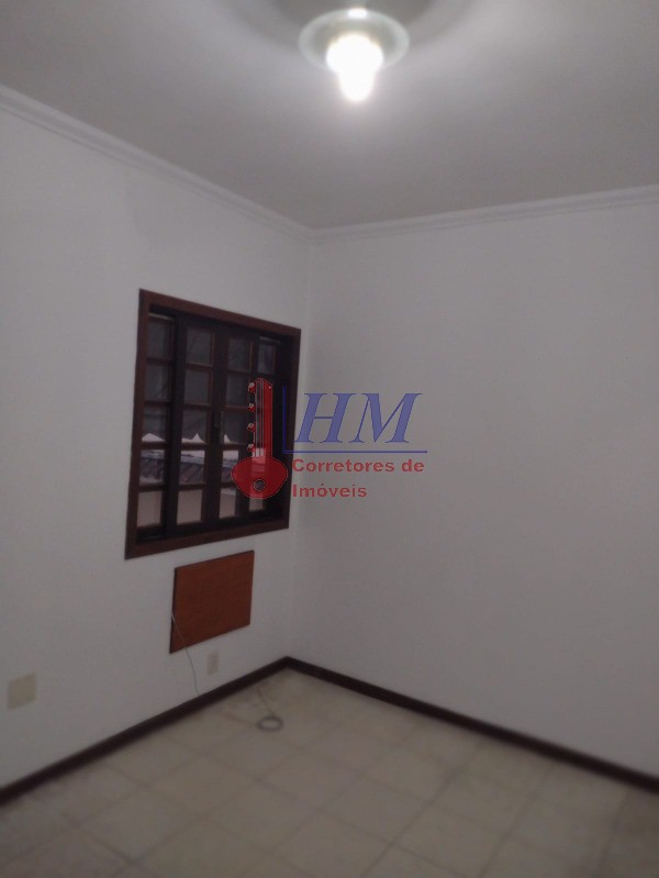 Casa à venda com 3 quartos, 113m² - Foto 10