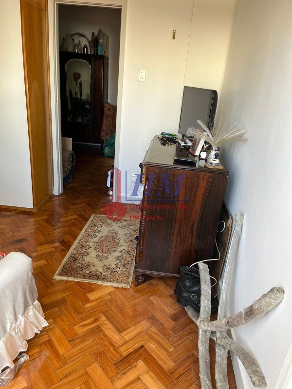 Apartamento à venda com 1 quarto, 45m² - Foto 2