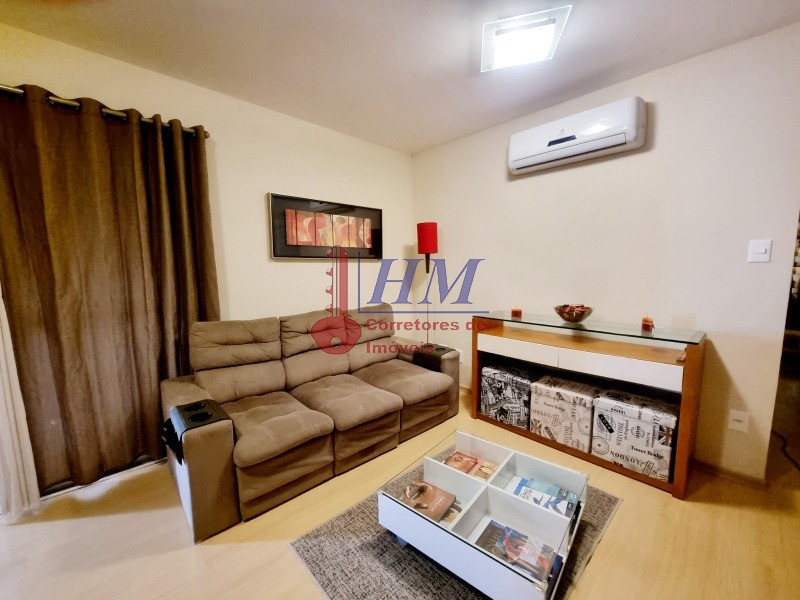 Apartamento à venda com 3 quartos, 74m² - Foto 1