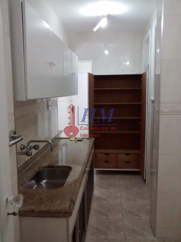 Apartamento à venda com 3 quartos, 110m² - Foto 14