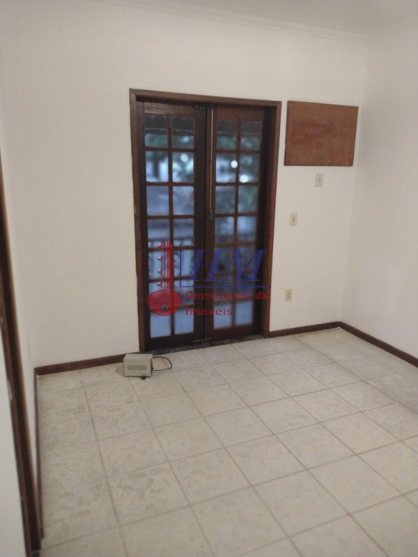 Casa à venda com 3 quartos, 113m² - Foto 19