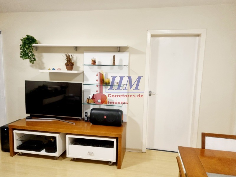 Apartamento à venda com 3 quartos, 74m² - Foto 4