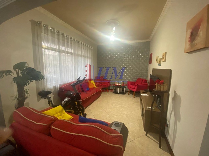 Casa à venda com 4 quartos, 303m² - Foto 2