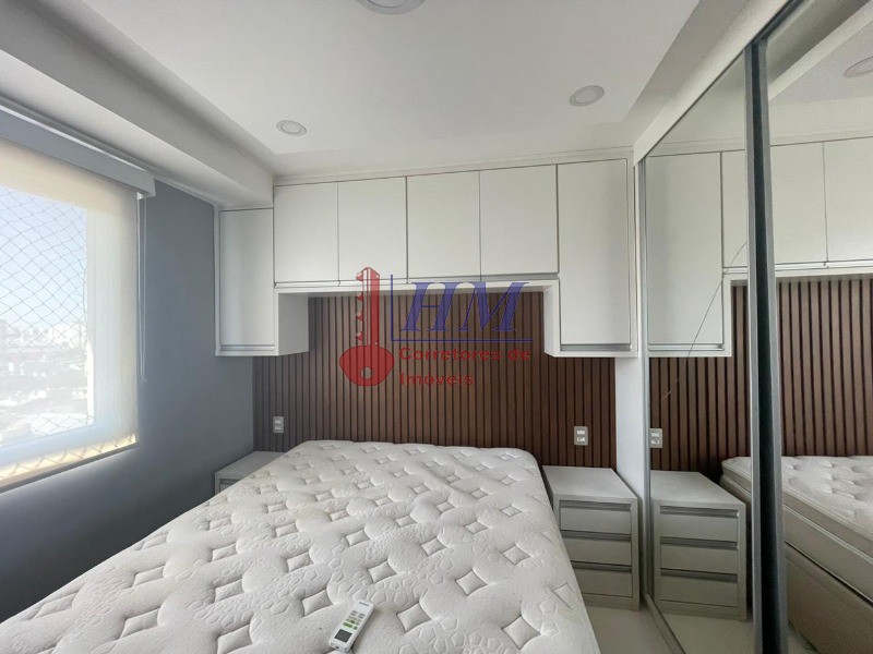 Apartamento à venda com 3 quartos, 76m² - Foto 17