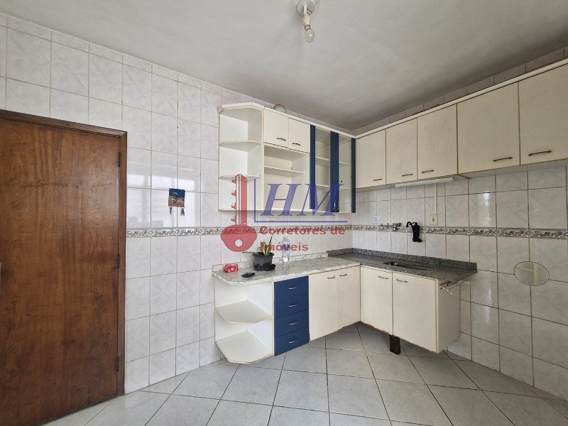 Apartamento à venda com 2 quartos, 70m² - Foto 17