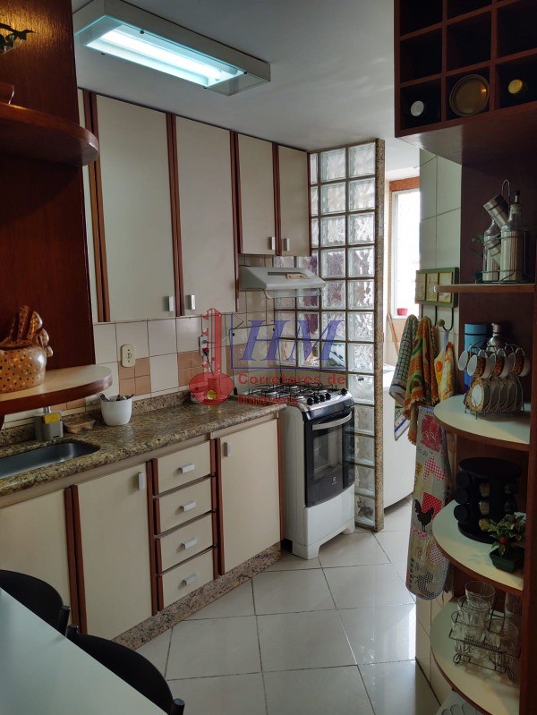 Apartamento à venda com 3 quartos, 94m² - Foto 24