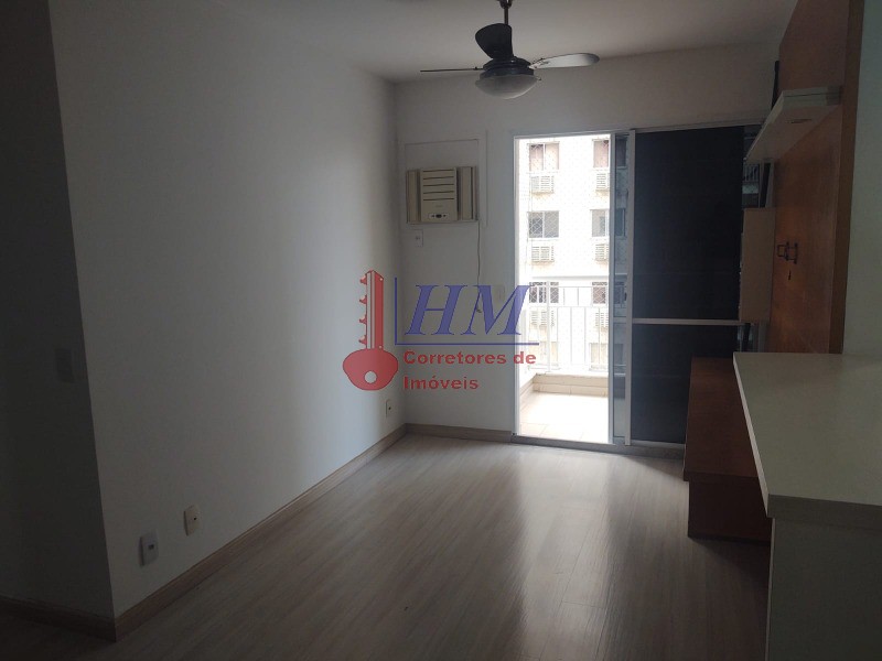 Apartamento à venda com 2 quartos, 65m² - Foto 11