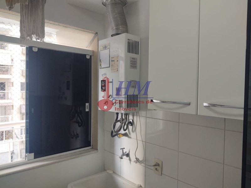 Apartamento à venda com 2 quartos, 65m² - Foto 25