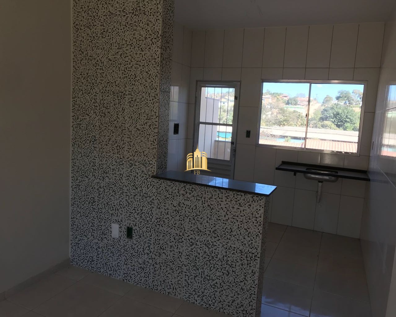 Casa à venda com 2 quartos, 180m² - Foto 7