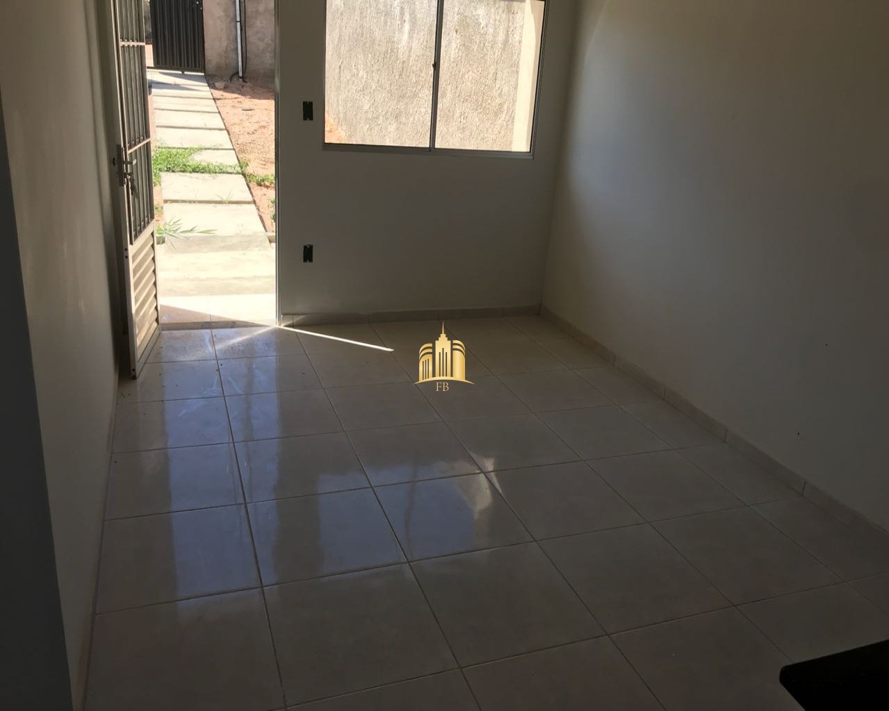 Casa à venda com 2 quartos, 180m² - Foto 12