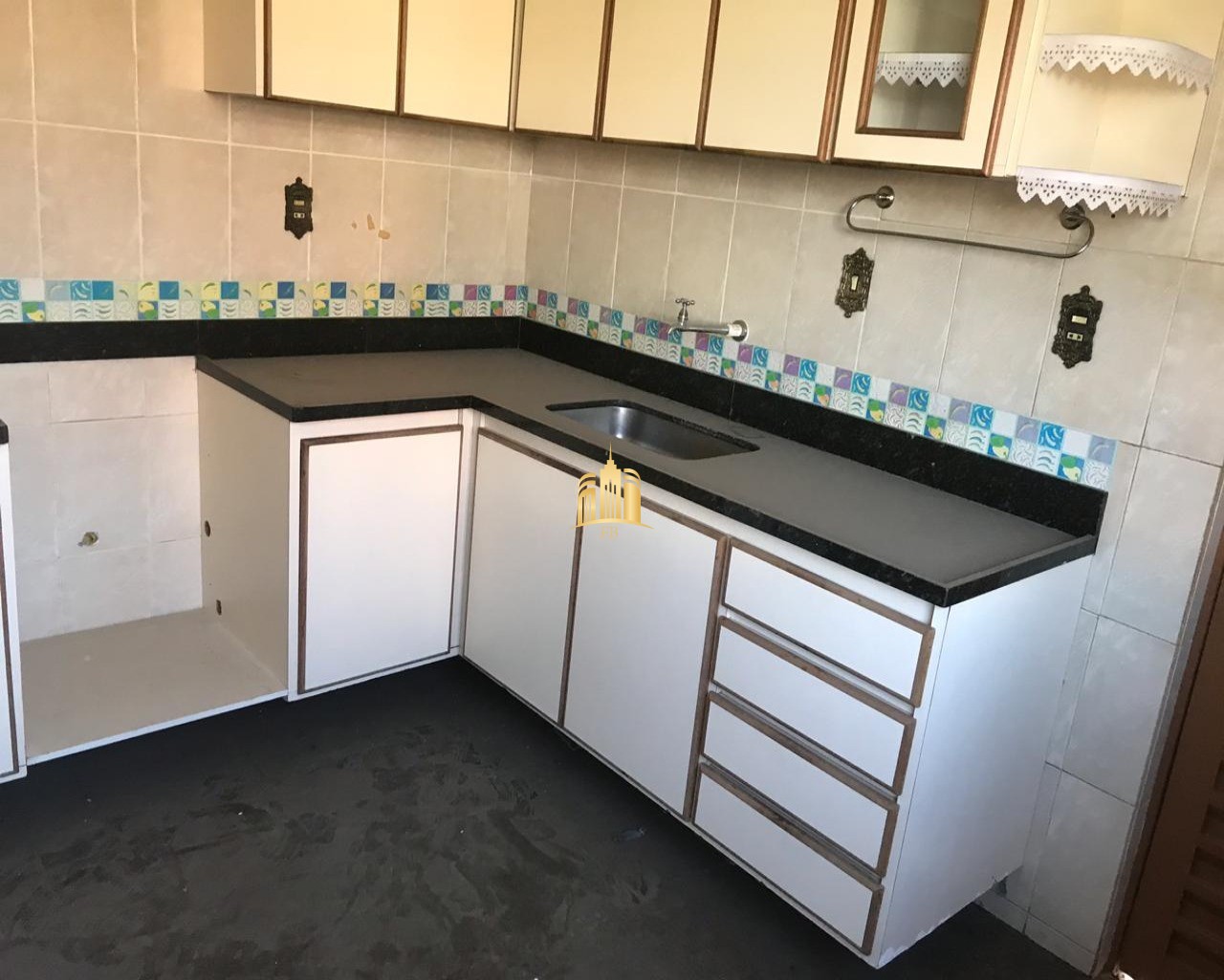 Apartamento à venda com 5 quartos, 200m² - Foto 25