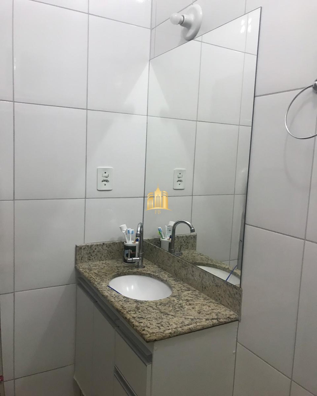 Casa à venda com 3 quartos, 290m² - Foto 4