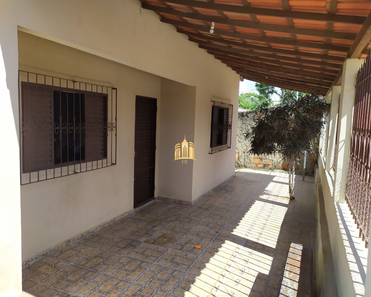 Casa à venda com 2 quartos, 510m² - Foto 1