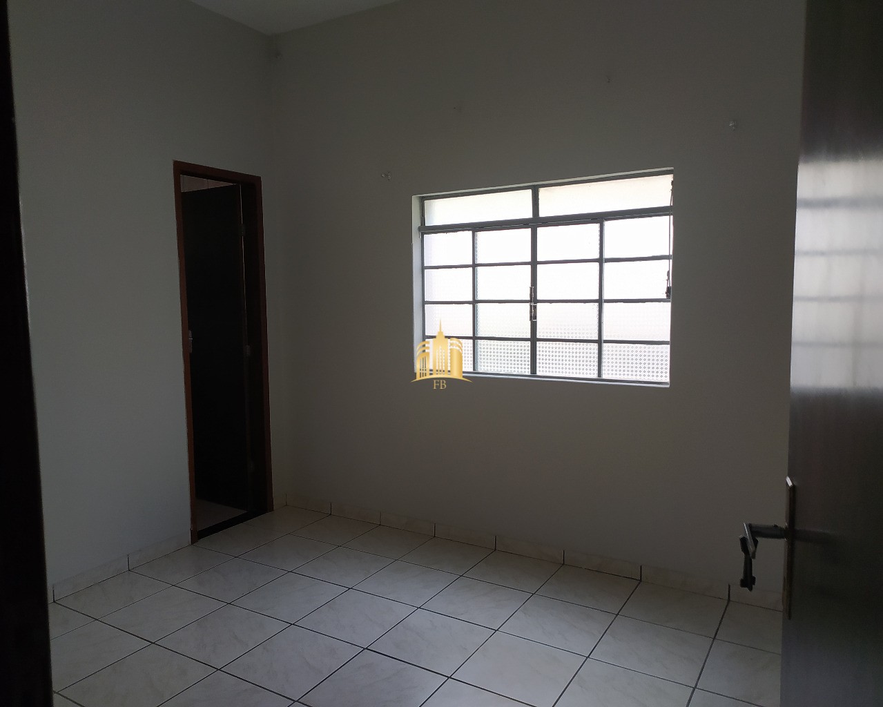 Casa para alugar com 3 quartos, 250m² - Foto 8