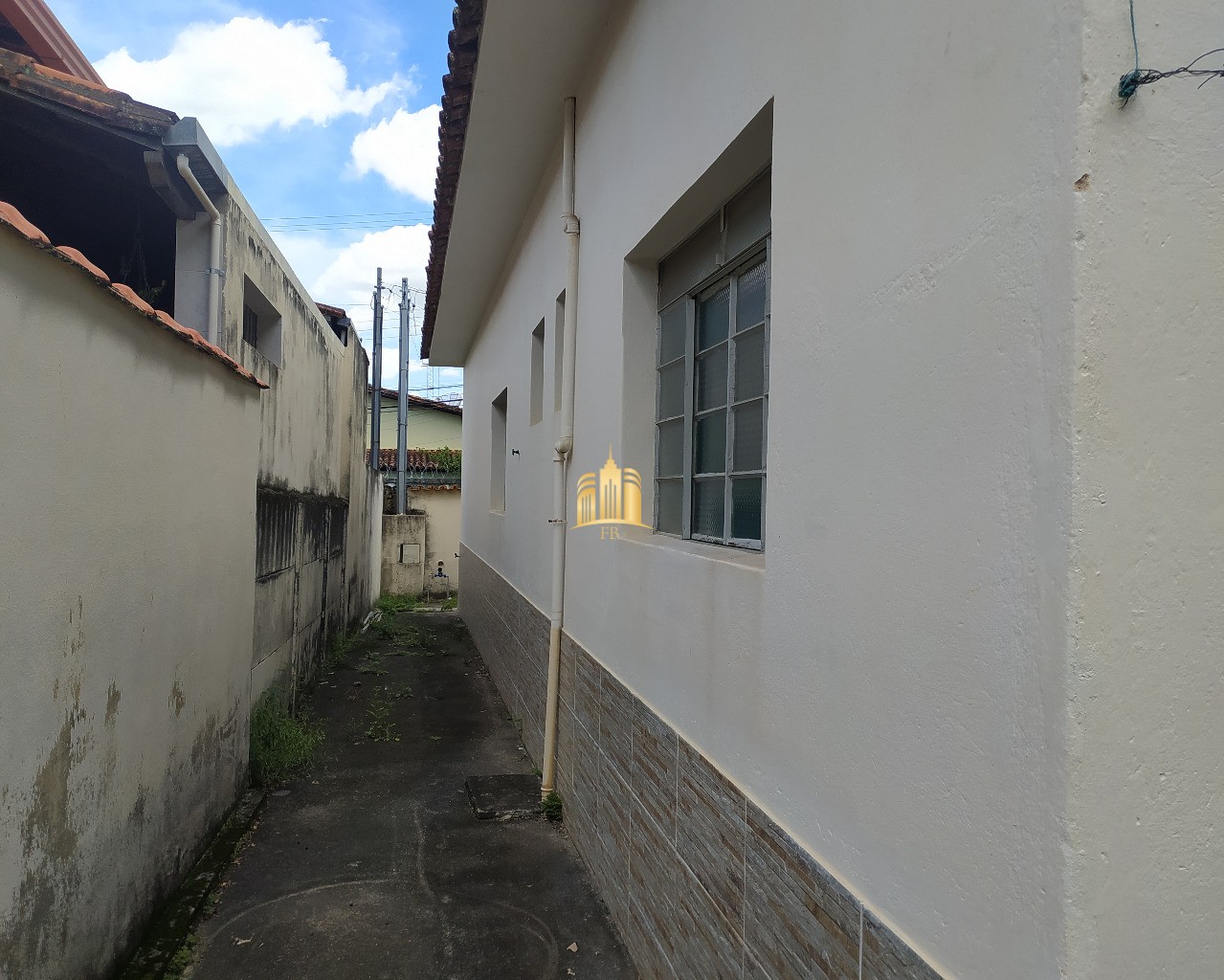 Casa para alugar com 3 quartos, 250m² - Foto 23