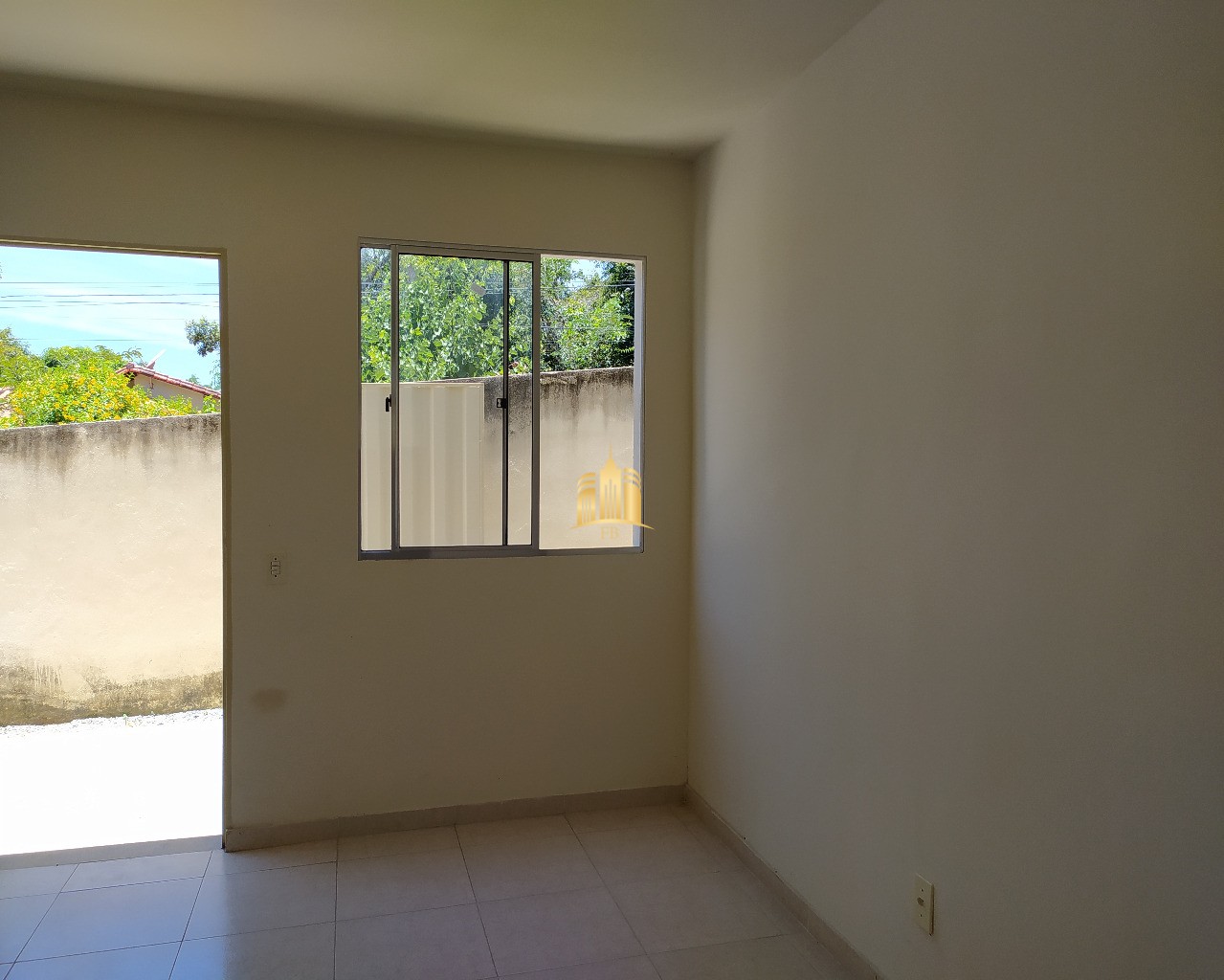 Apartamento à venda com 2 quartos, 100m² - Foto 2