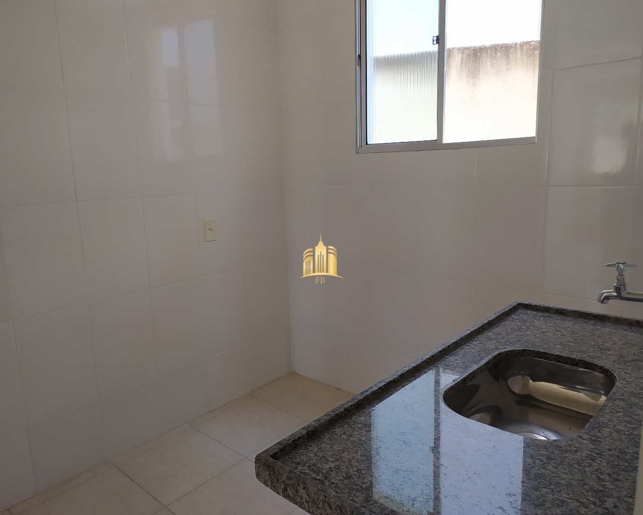 Apartamento à venda com 2 quartos, 100m² - Foto 4