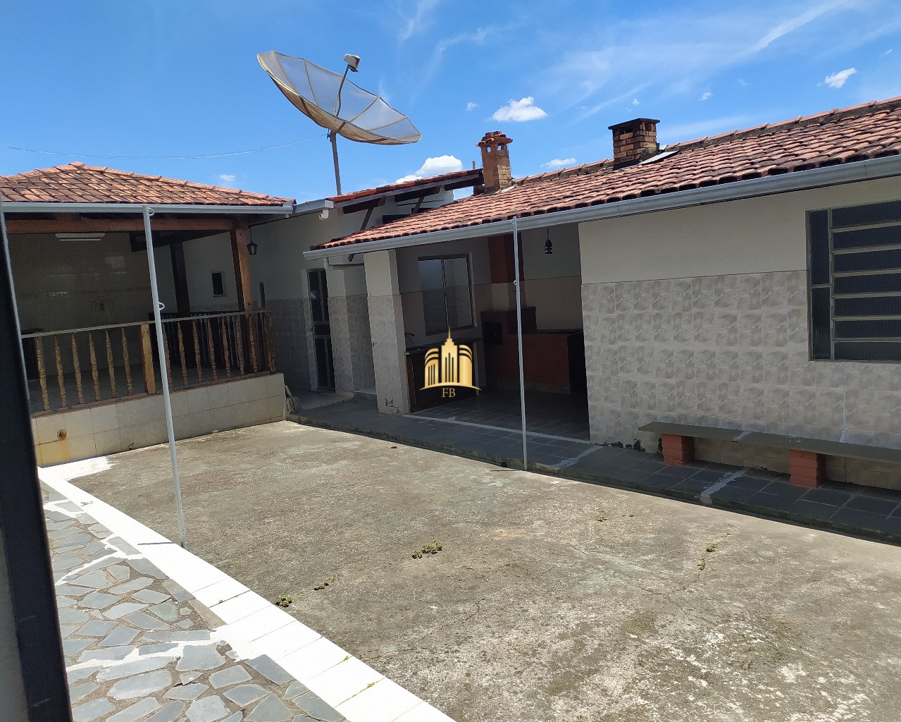 Casa à venda com 3 quartos, 450m² - Foto 3