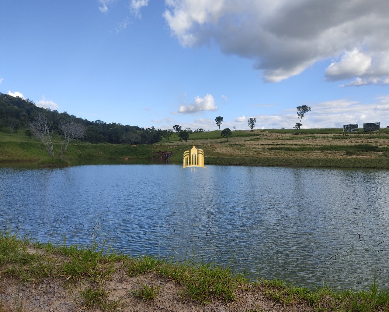 Terreno à venda, 1000m² - Foto 2