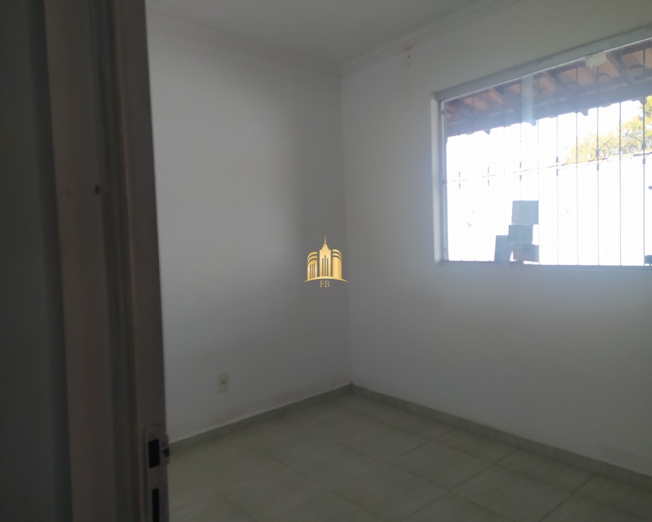 Casa à venda com 2 quartos, 60m² - Foto 10