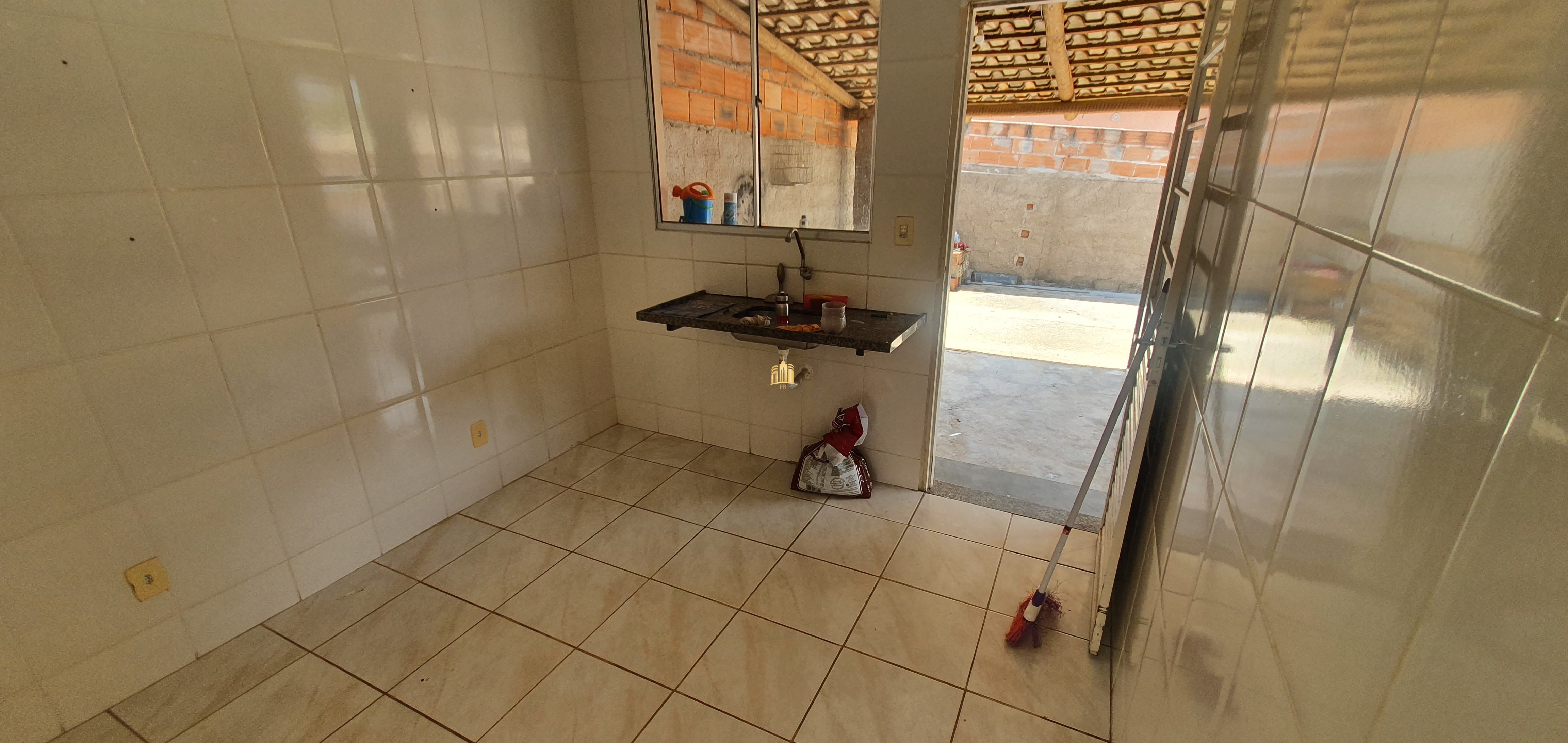 Casa à venda com 2 quartos, 180m² - Foto 15