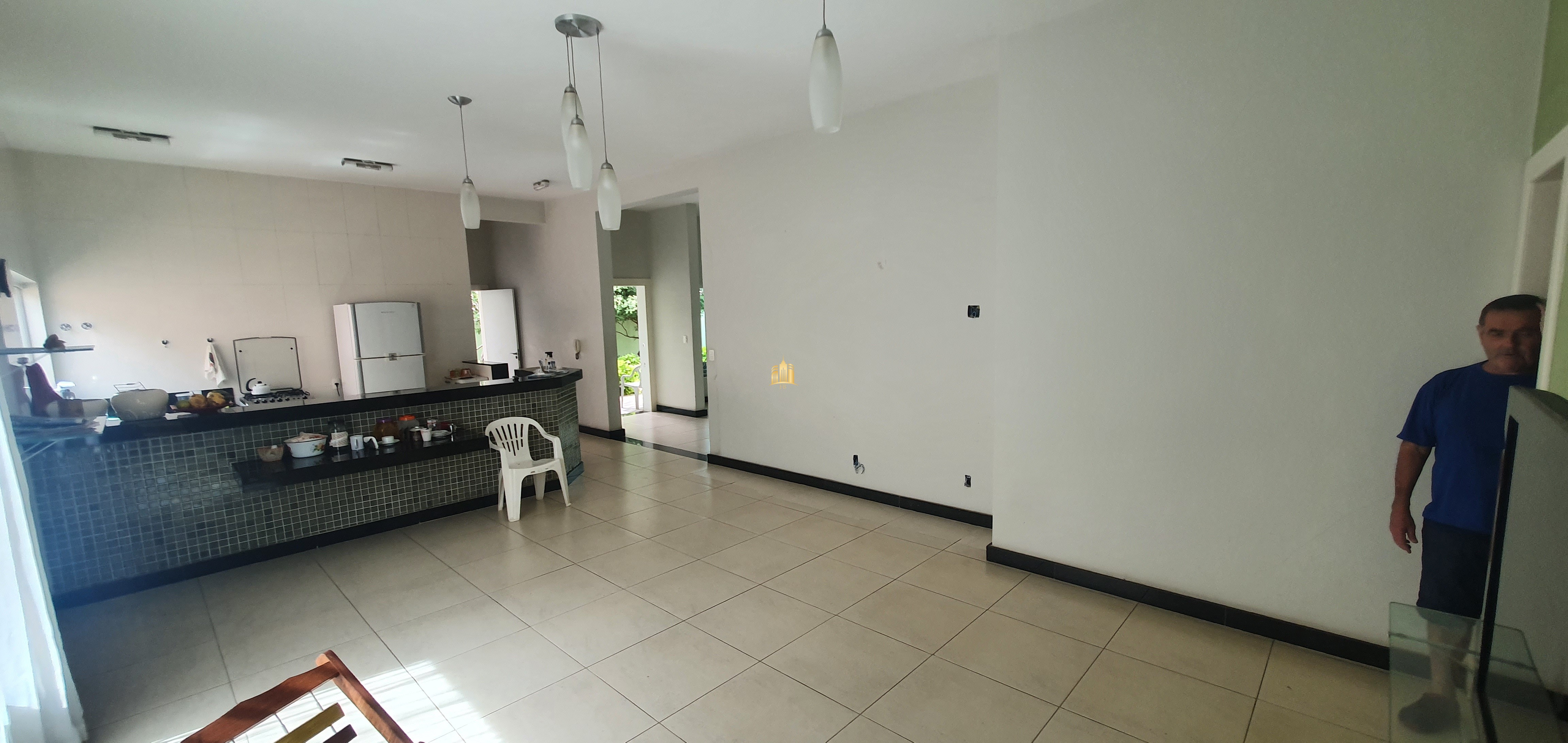 Casa à venda com 5 quartos, 340m² - Foto 11