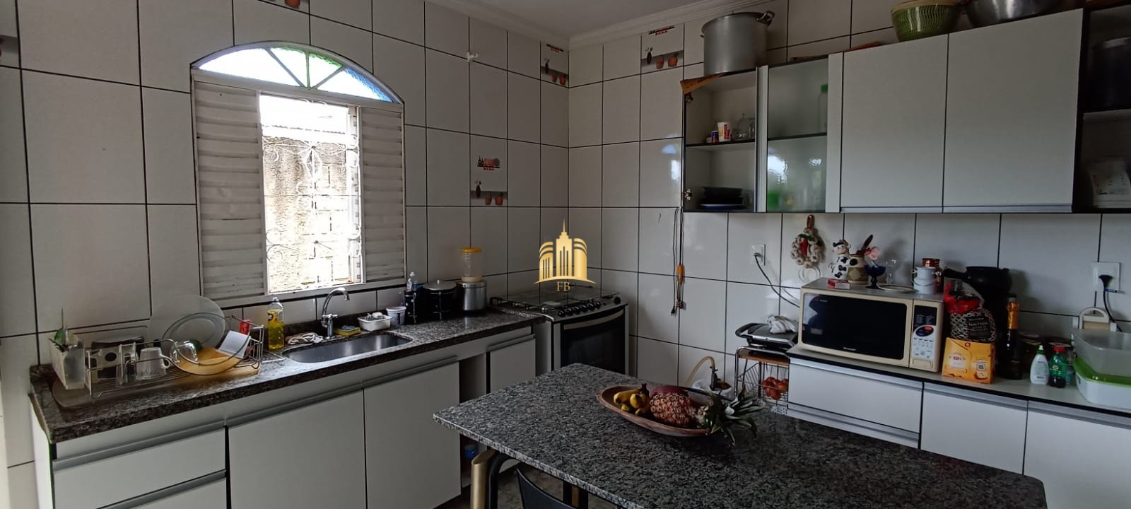 Casa à venda com 3 quartos, 360m² - Foto 6