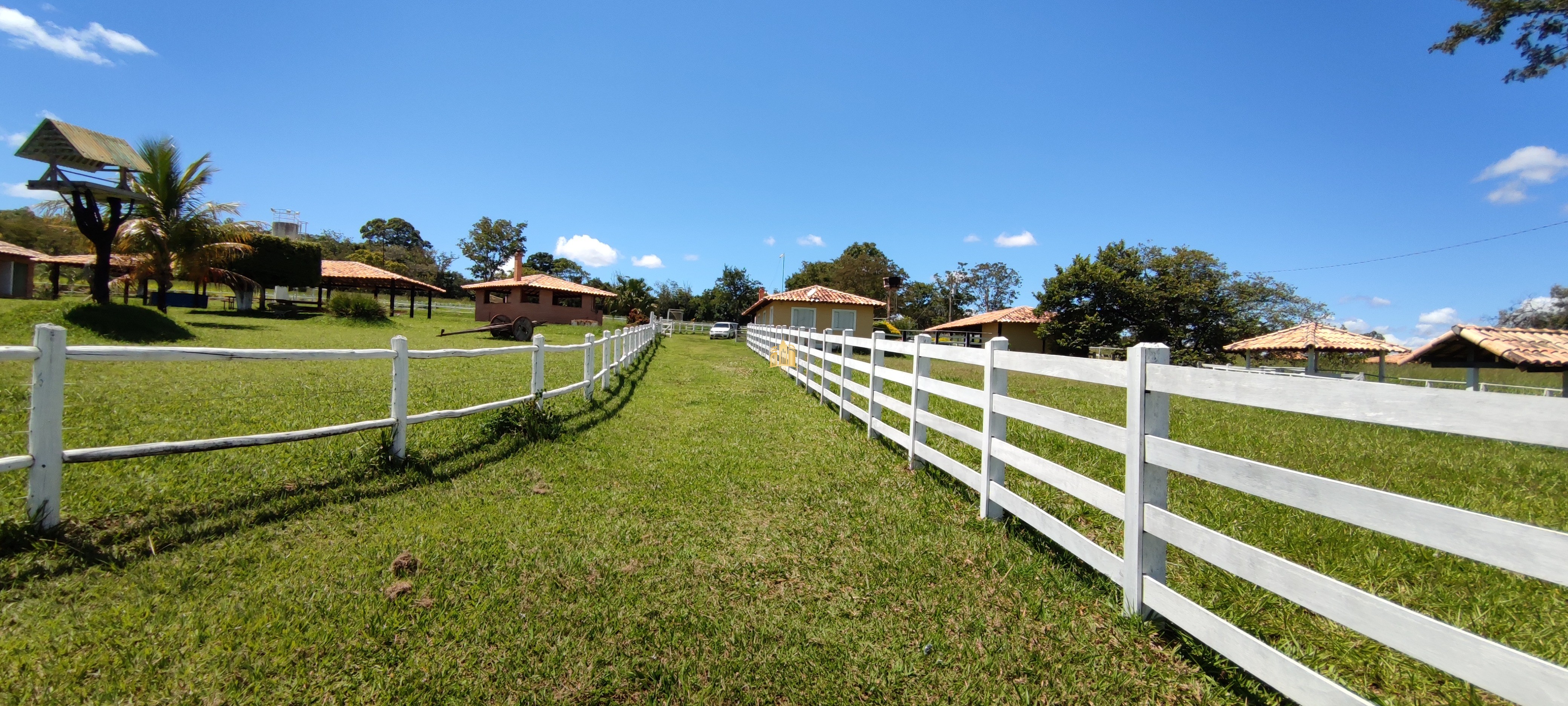 Fazenda à venda com 2 quartos, 131916m² - Foto 112