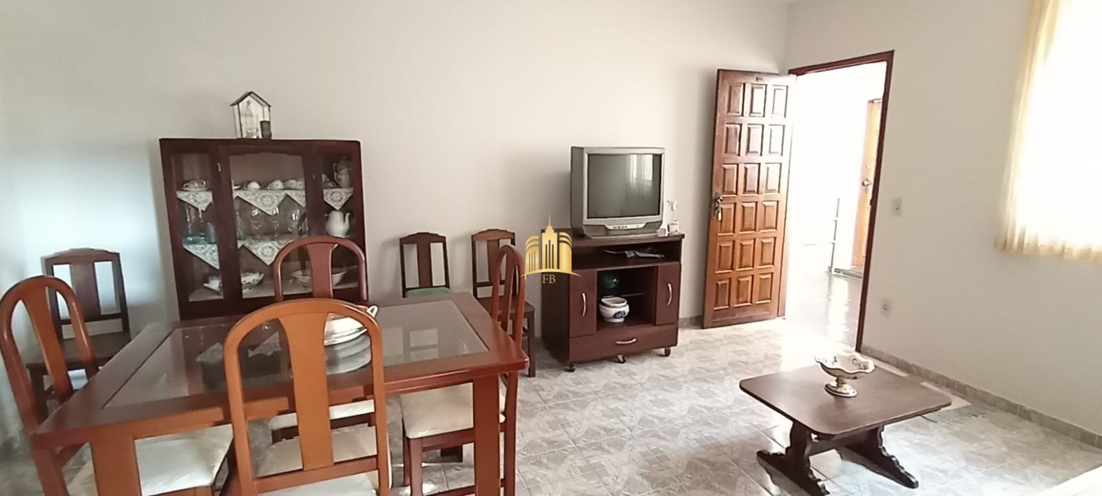 Apartamento à venda com 2 quartos, 75m² - Foto 2