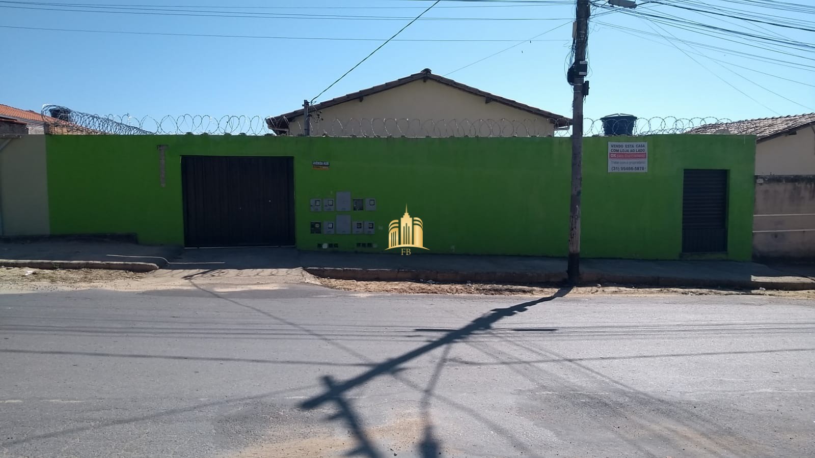 Casa à venda com 2 quartos, 150m² - Foto 2