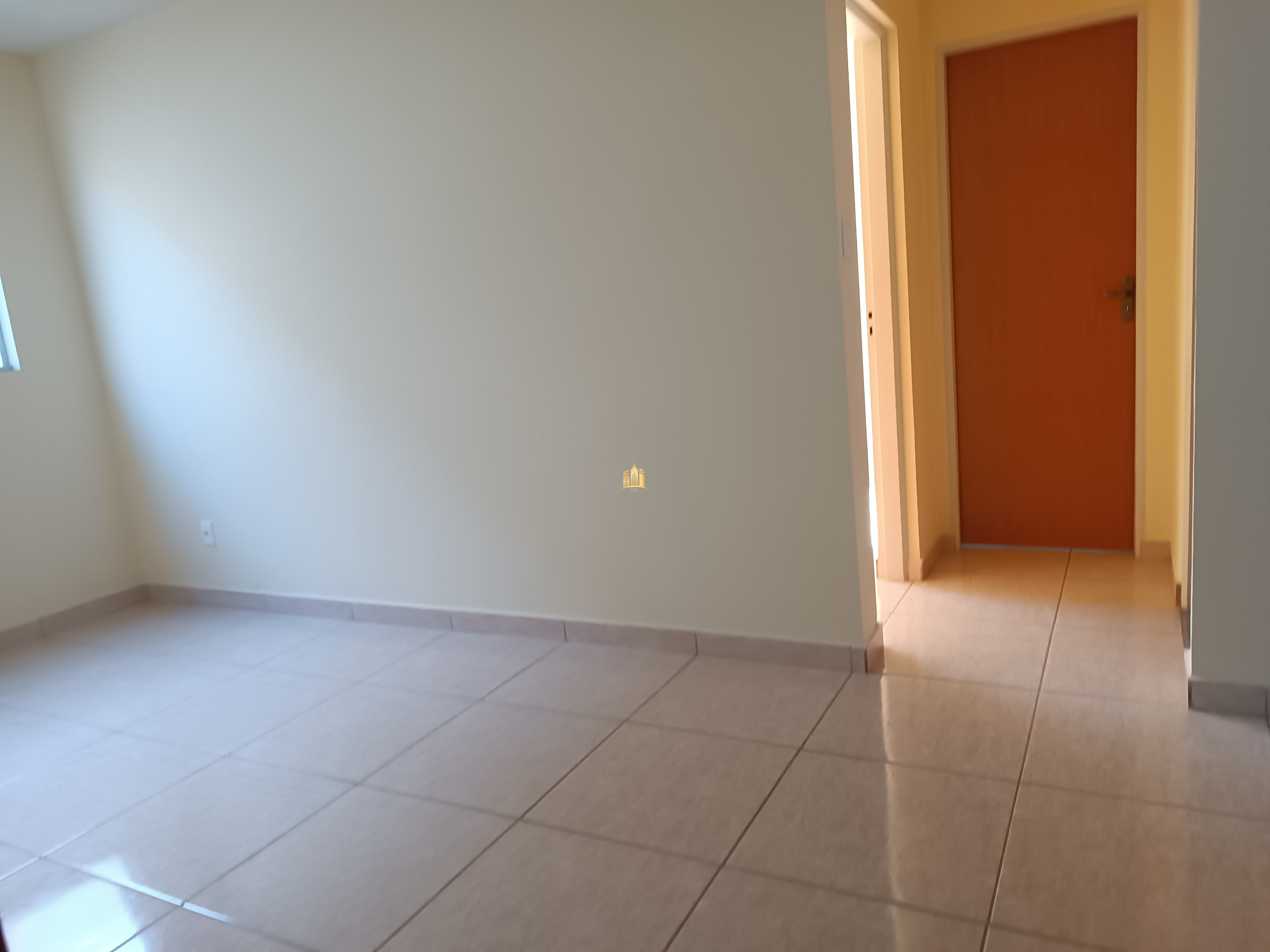 Apartamento à venda com 2 quartos, 70m² - Foto 2