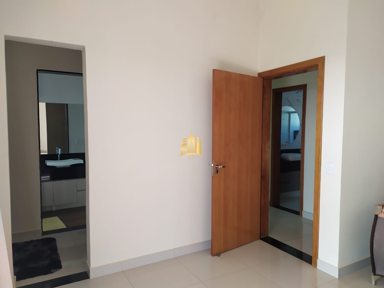 Casa à venda com 3 quartos, 450m² - Foto 11