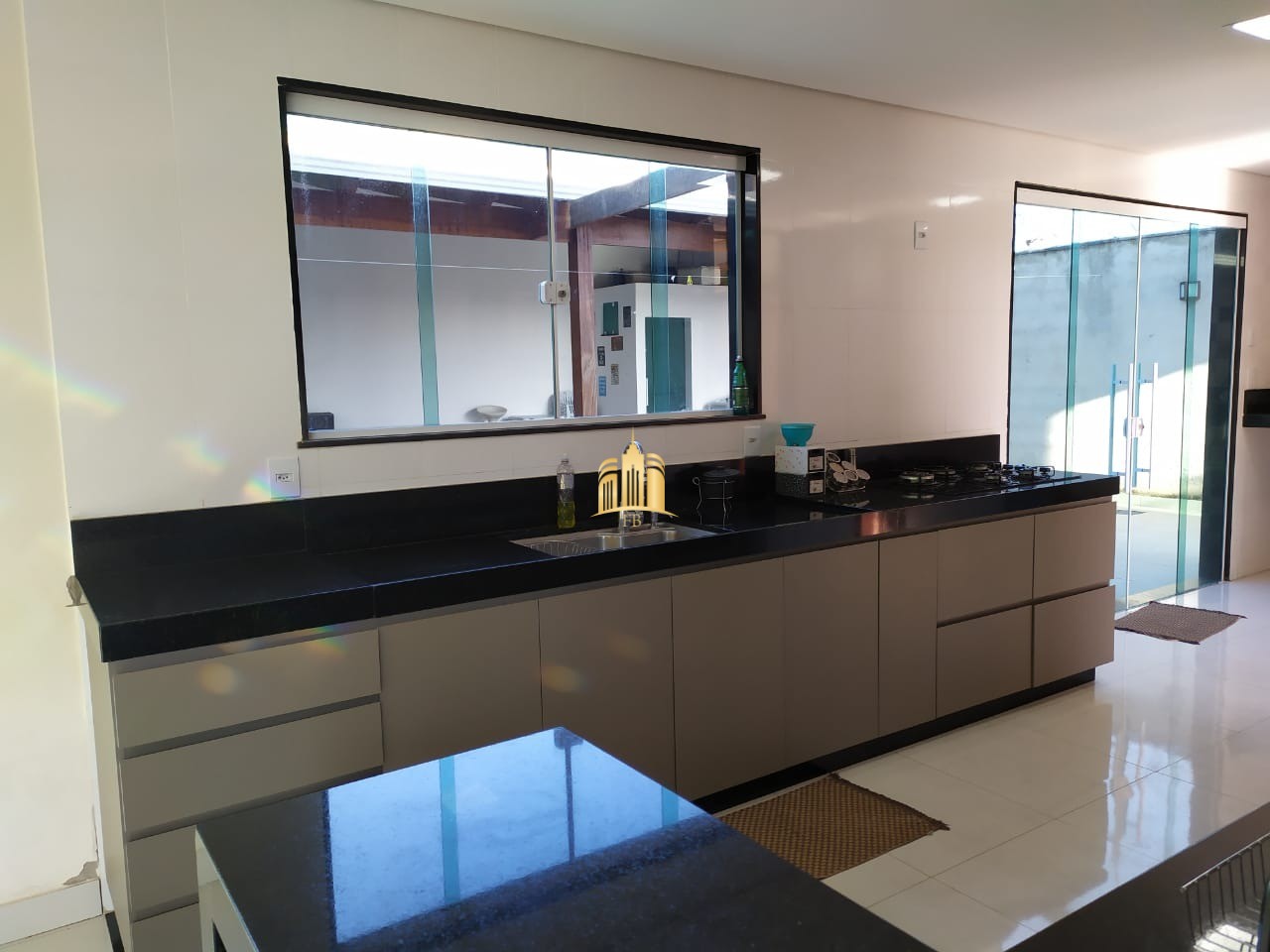 Casa à venda com 3 quartos, 450m² - Foto 6