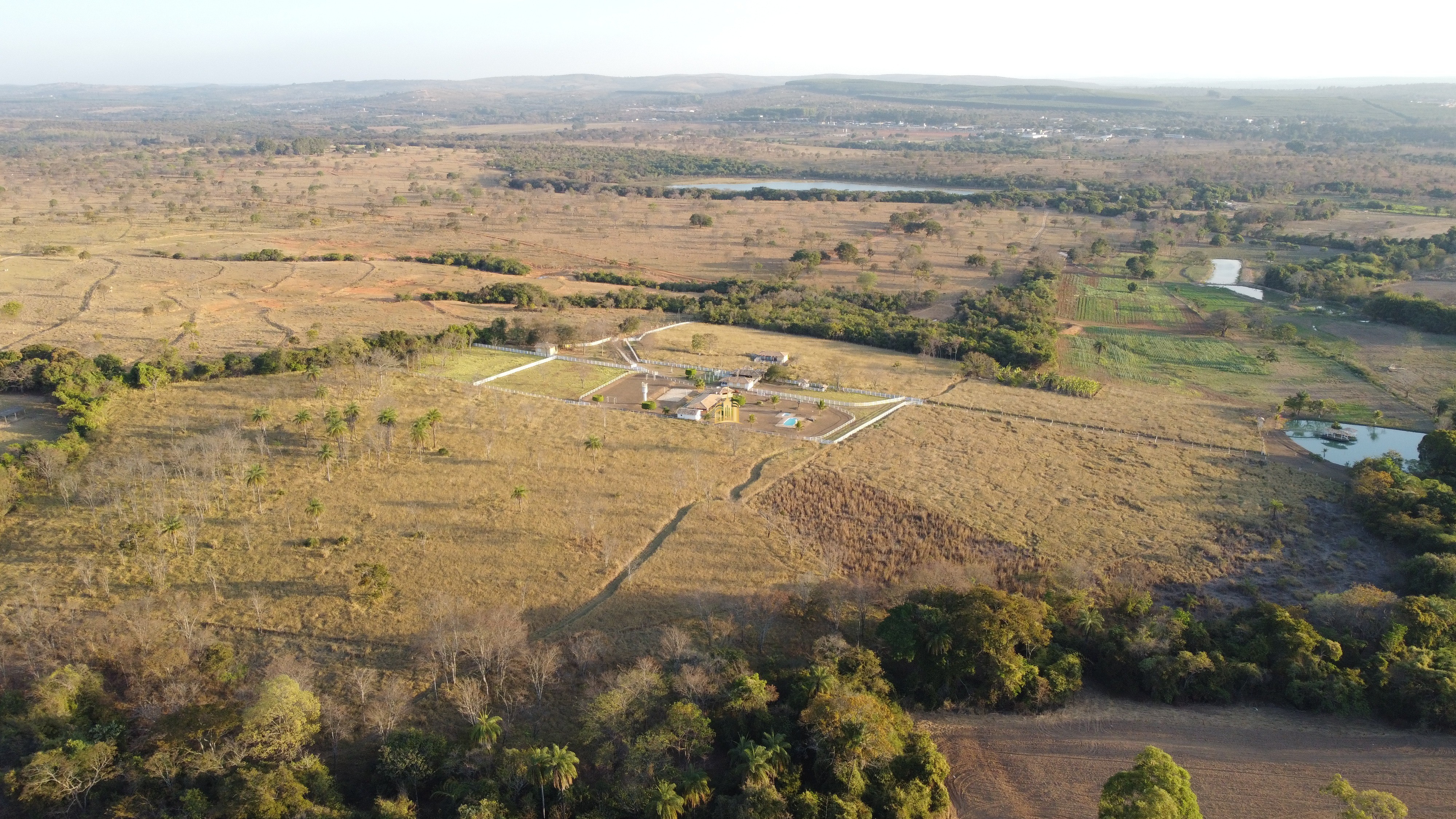 Fazenda à venda com 2 quartos, 131916m² - Foto 26