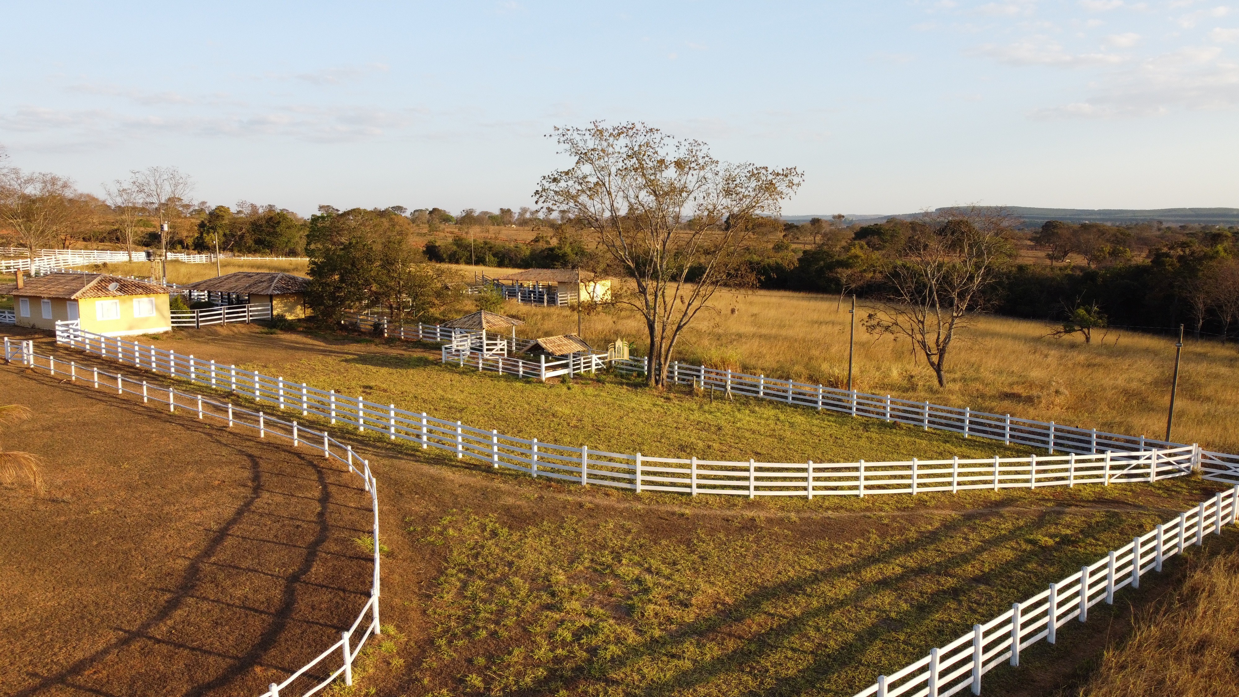 Fazenda à venda com 2 quartos, 131916m² - Foto 13