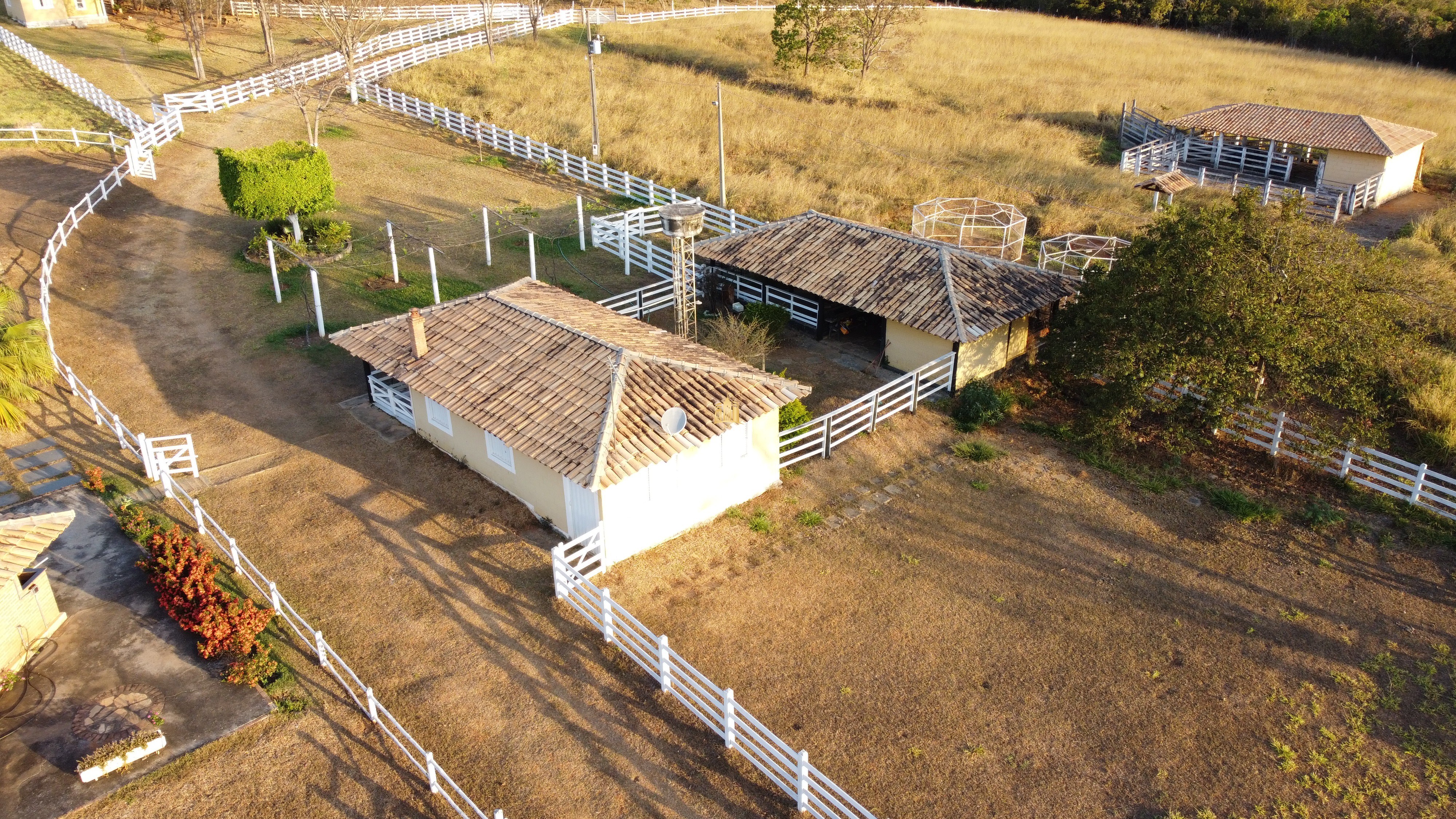 Fazenda à venda com 2 quartos, 131916m² - Foto 15