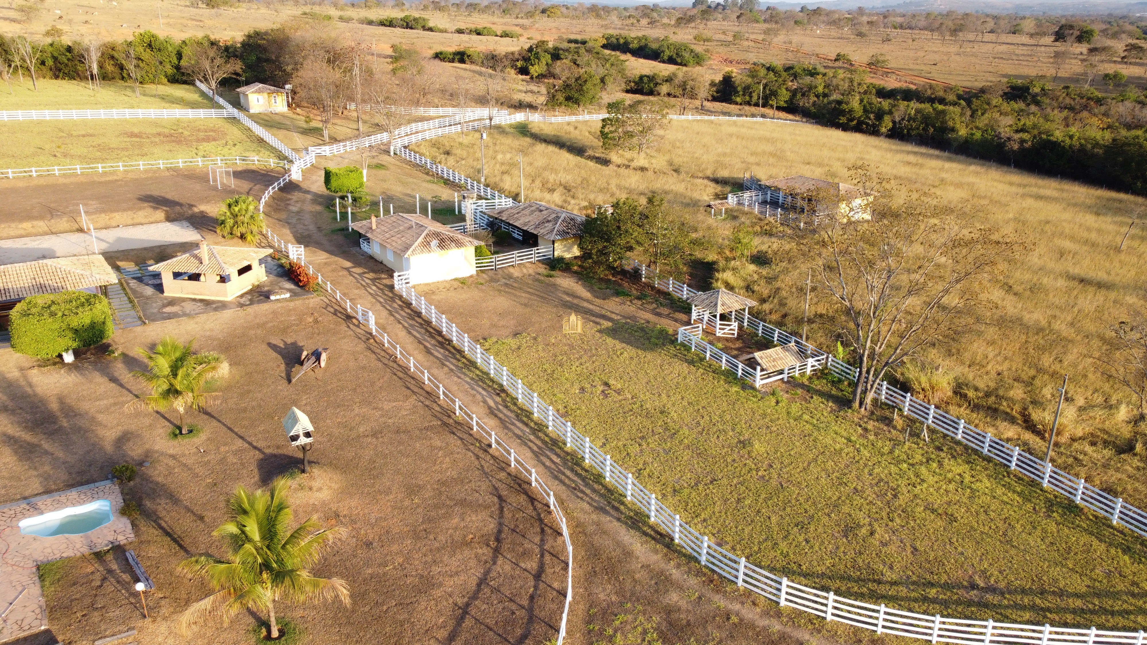 Fazenda à venda com 2 quartos, 131916m² - Foto 18