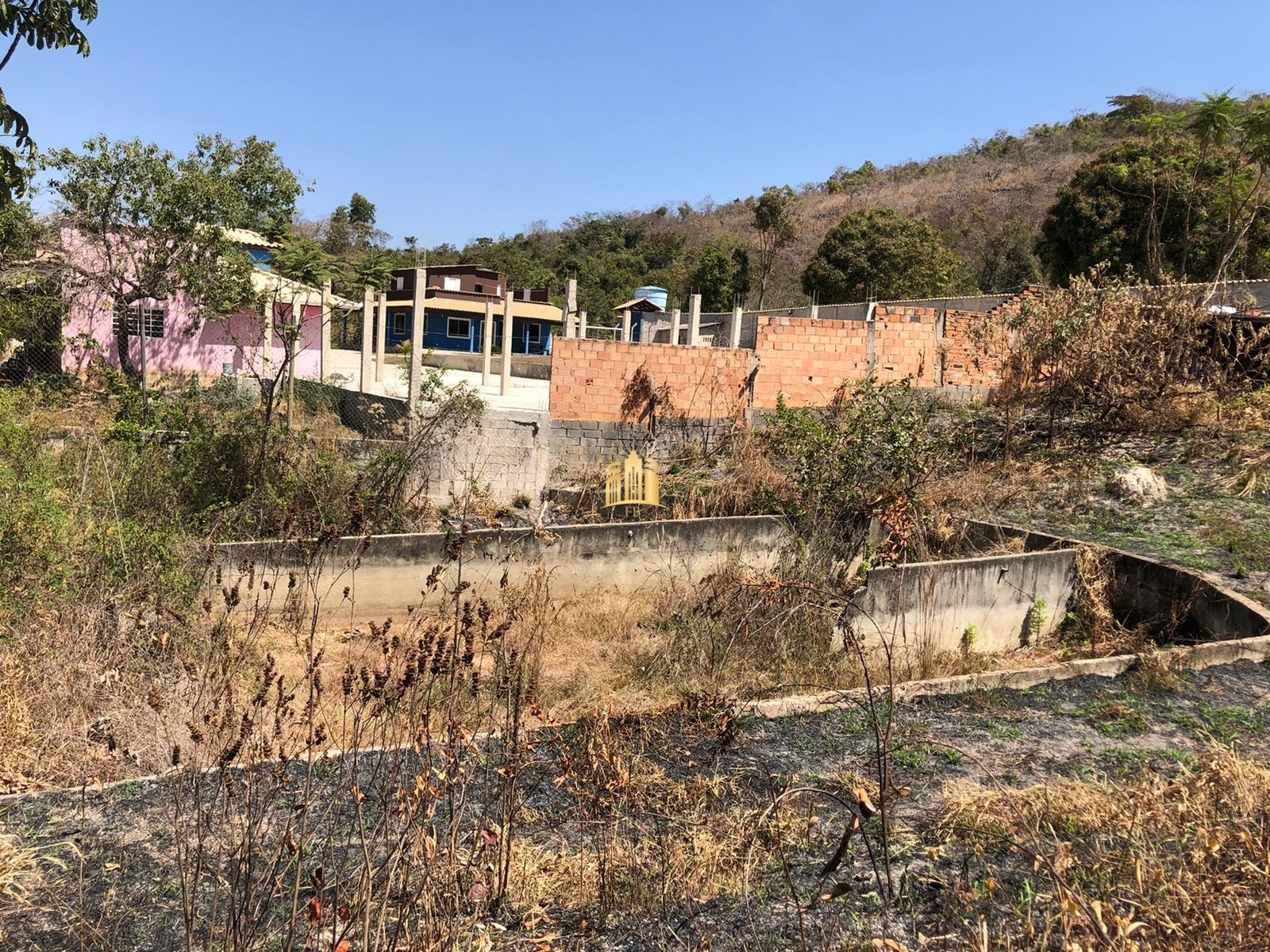 Terreno à venda, 1000m² - Foto 1