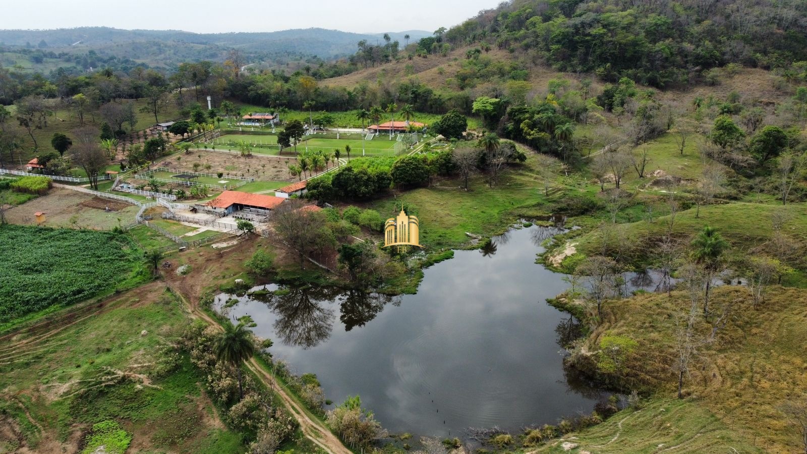 Fazenda à venda com 8 quartos, 293000m² - Foto 3