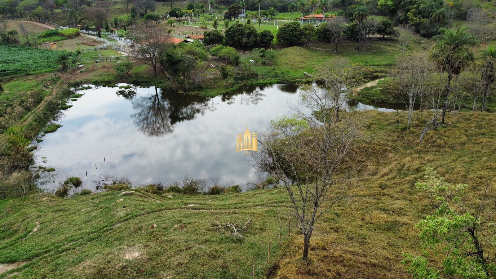 Fazenda à venda com 8 quartos, 293000m² - Foto 22