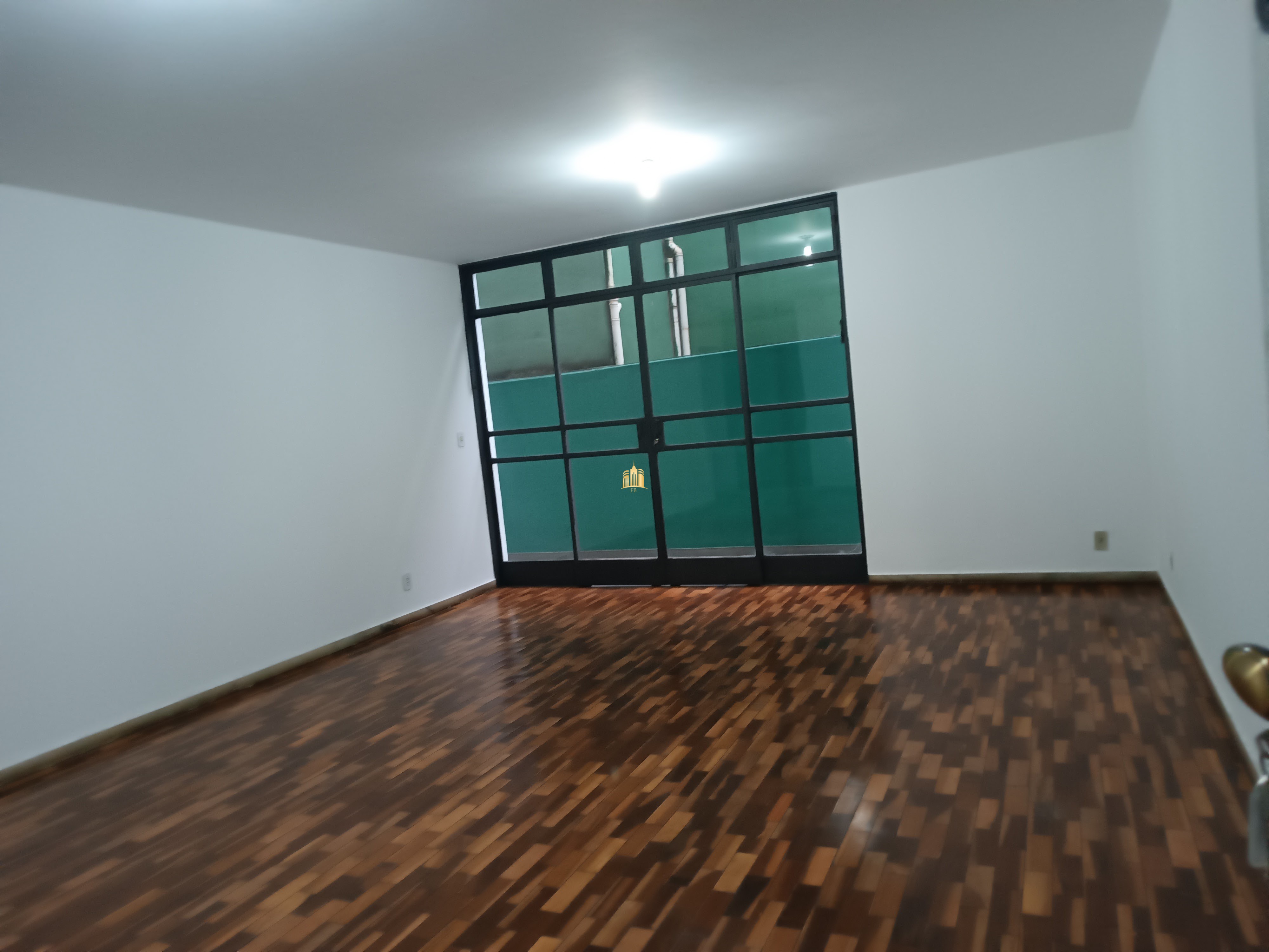 Apartamento à venda com 4 quartos, 182m² - Foto 3