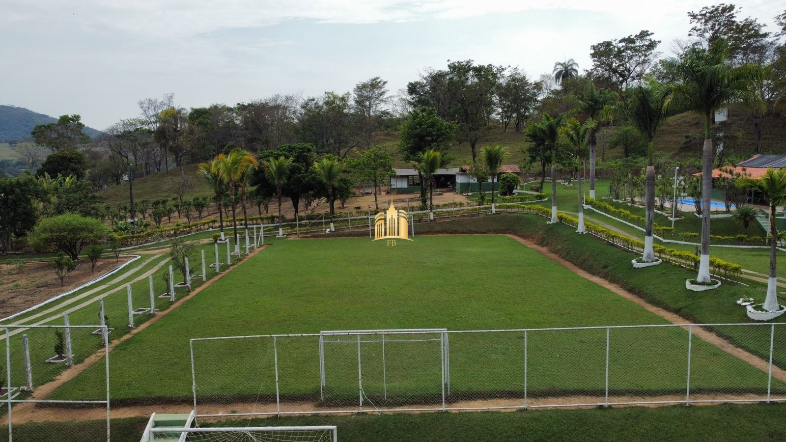 Fazenda à venda com 8 quartos, 293000m² - Foto 6