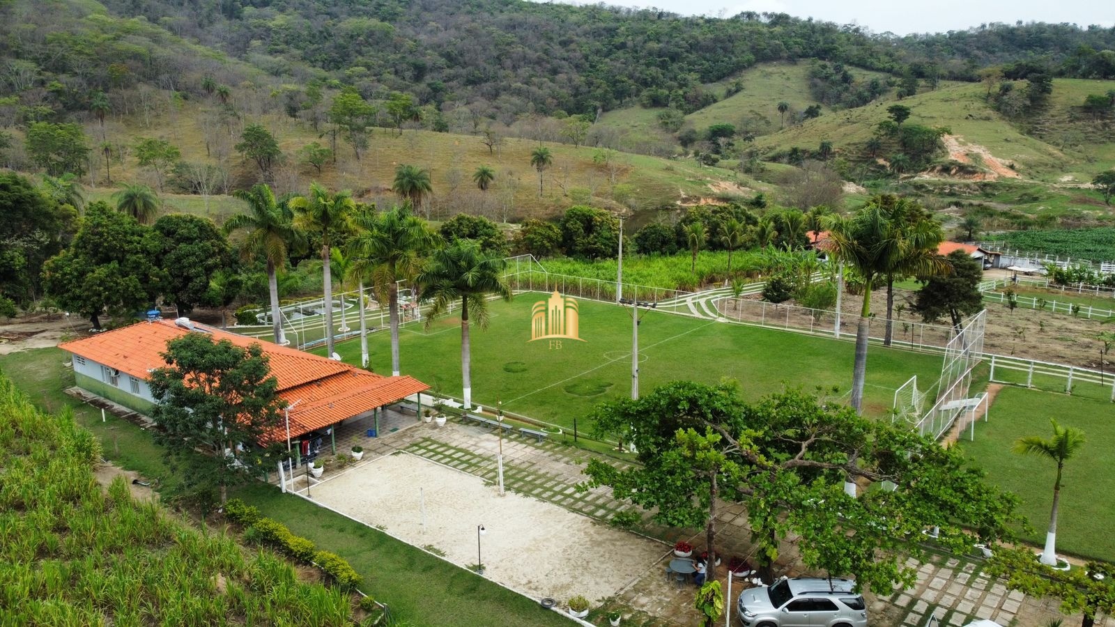 Fazenda à venda com 8 quartos, 293000m² - Foto 17