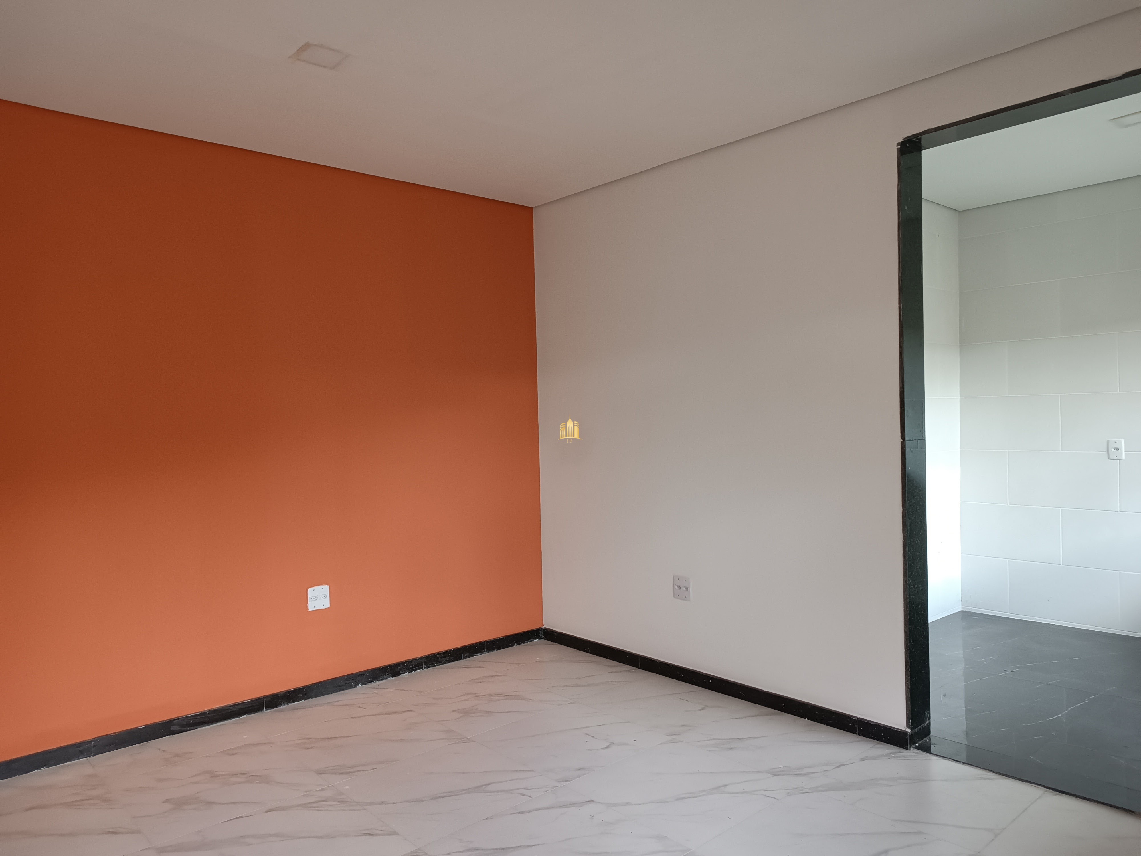 Casa à venda com 2 quartos, 180m² - Foto 2