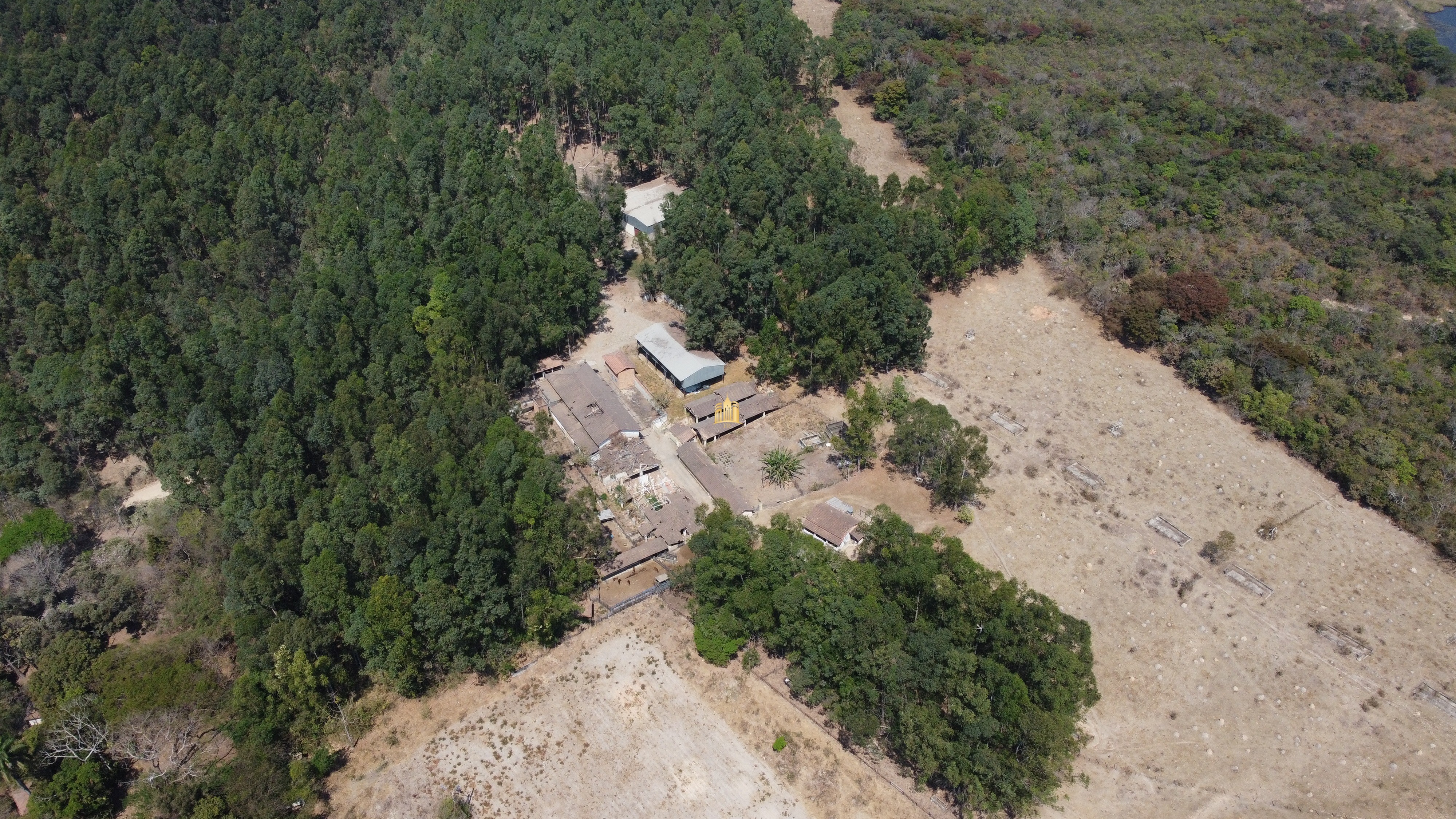 Fazenda à venda com 3 quartos, 3010000m² - Foto 11