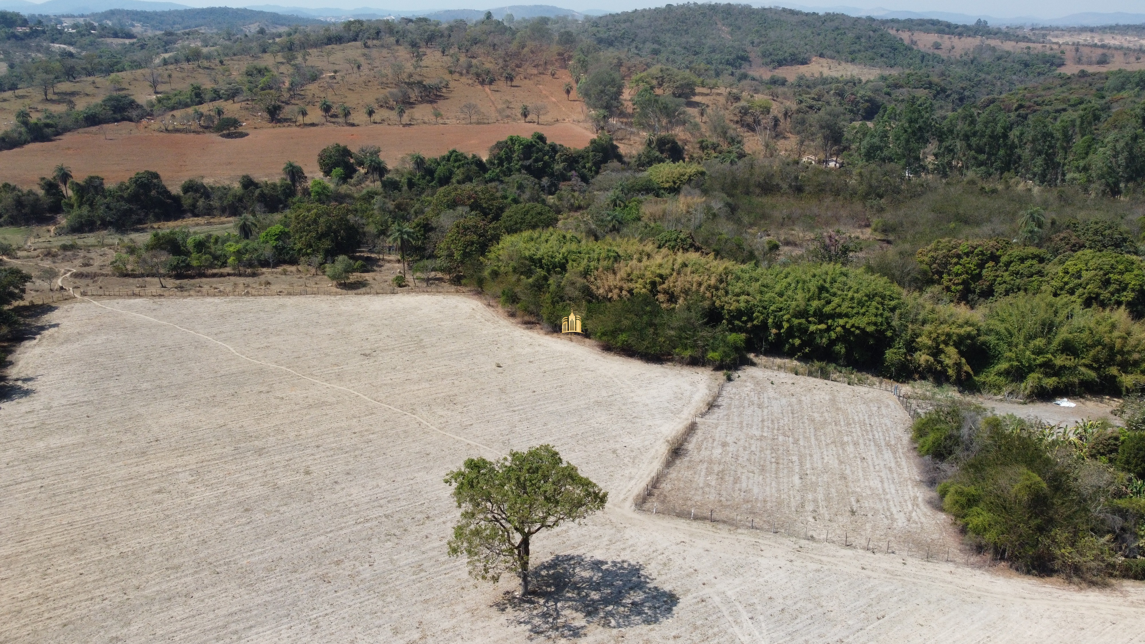 Fazenda à venda com 3 quartos, 3010000m² - Foto 28